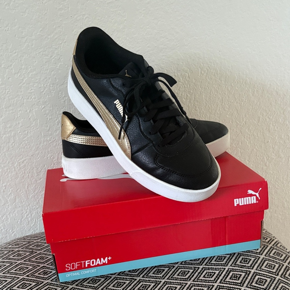 Puma Women’s Skye Clean Metallic FS Black and Gold SoftFoam+ Sneakers